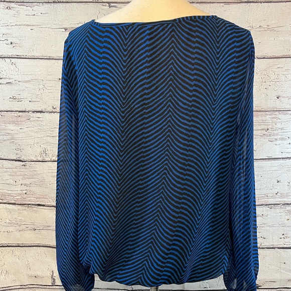 VINCE CAMUTO Blouse Faux Wrap w Bubble Hem Blue & Black-Medium - Picture 2 of 2